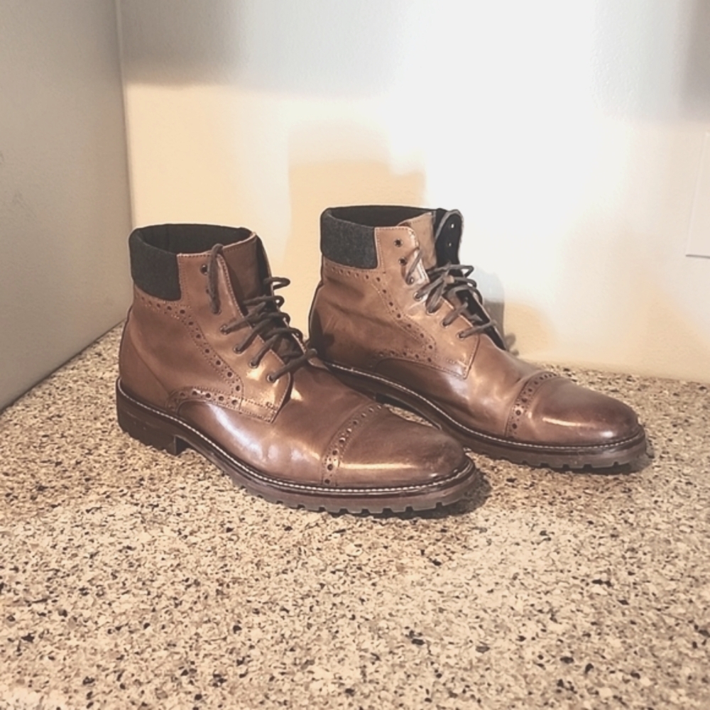 Johntson & Murphy Mens size 11 Boots